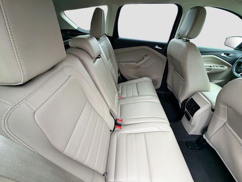Used 2018 Ford Escape Titanium w/ Ford Safe & Smart Package FWD image 27