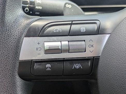 Used 2025 Hyundai Tucson SEL FWD image 22