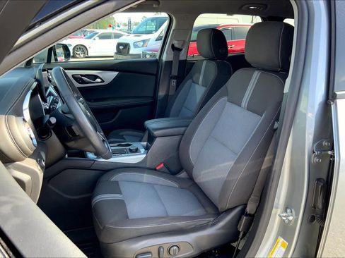 Used 2023 Chevrolet Blazer LT image 7