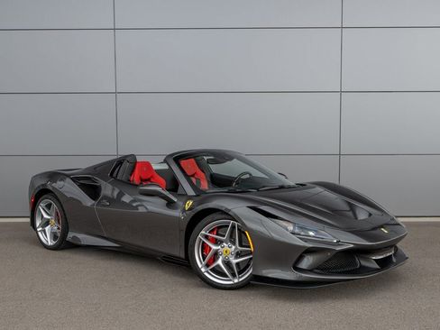 Certified 2022 Ferrari F8 Tributo image 6