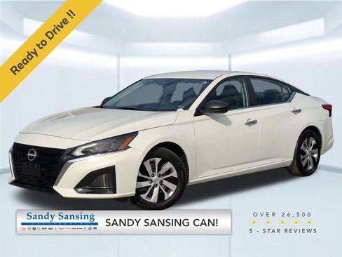 Used 2024 Nissan Altima 2.5 S image 1