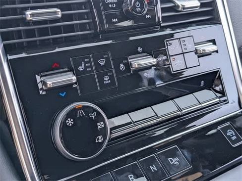 New 2025 Nissan Armada SL w/ Captain's Chari Seat Package image 20