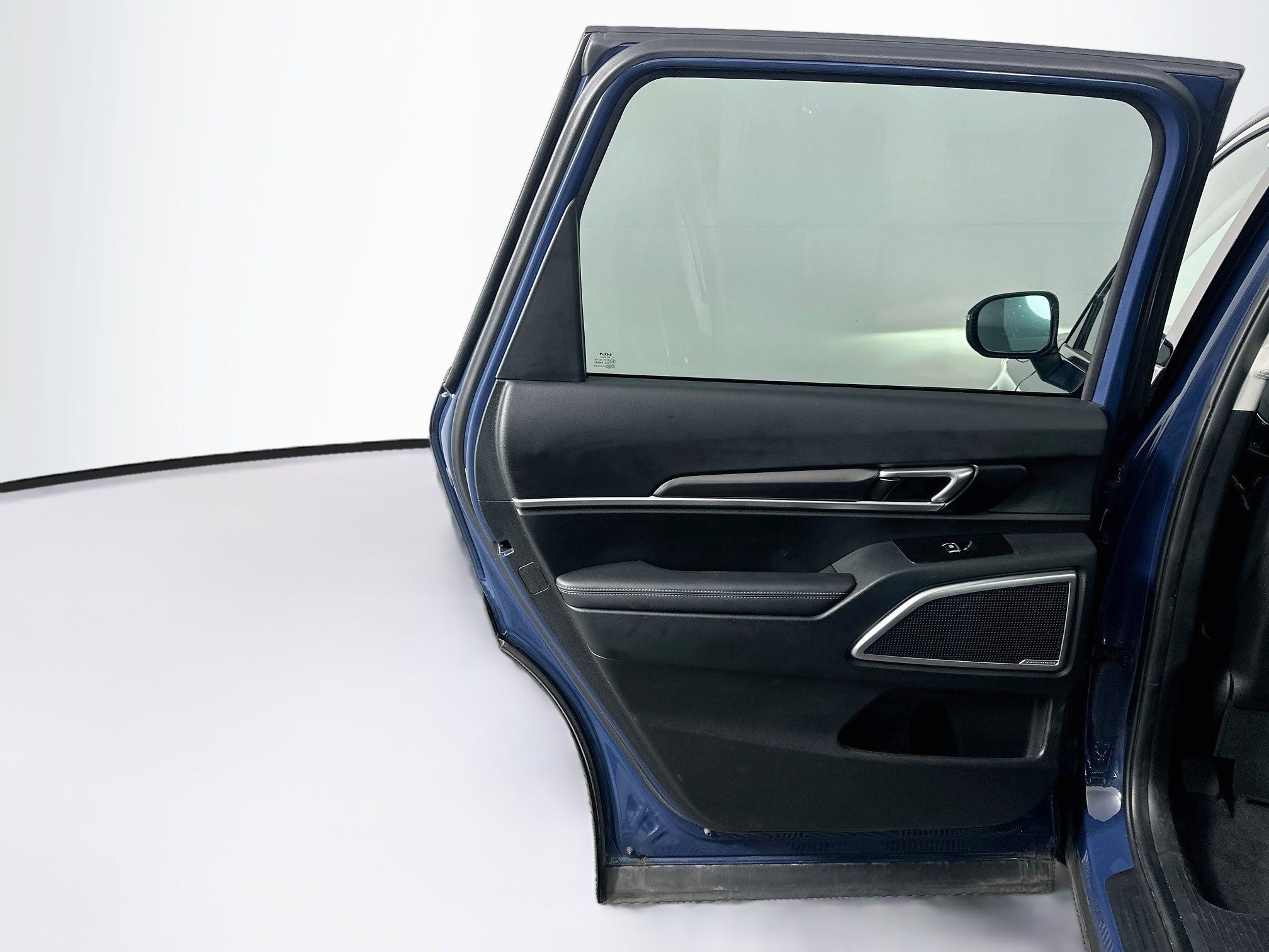 Used 2025 Kia Telluride S FWD image 28