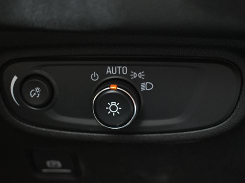 Used 2023 GMC Terrain SLE w/ Driver Convenience Package AWD/4WD image 17