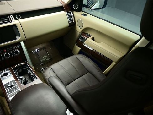 Used 2017 Land Rover Range Rover Supercharged image 17