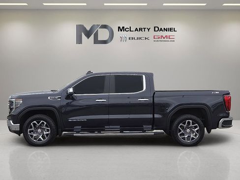 Used 2025 GMC Sierra 1500 SLT w/ SLT Premium Plus Package image 3
