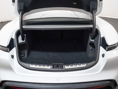 Certified 2022 Porsche Taycan GTS image 27