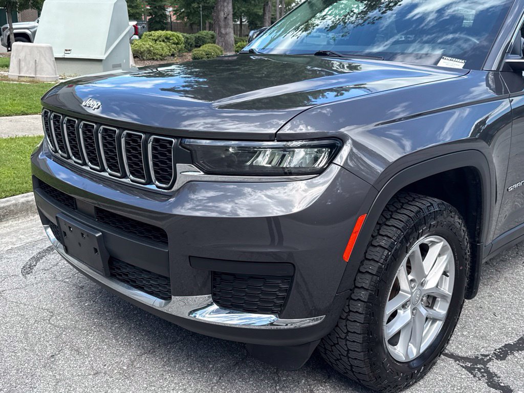 Used 2022 Jeep Grand Cherokee L Laredo w/ Luxury Tech Group I AWD/4WD image 46