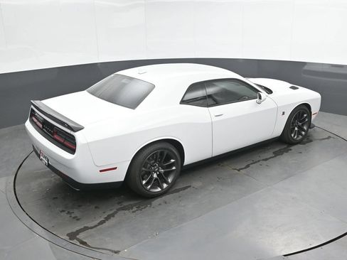 Used 2021 Dodge Challenger R/T Scat Pack RWD image 32