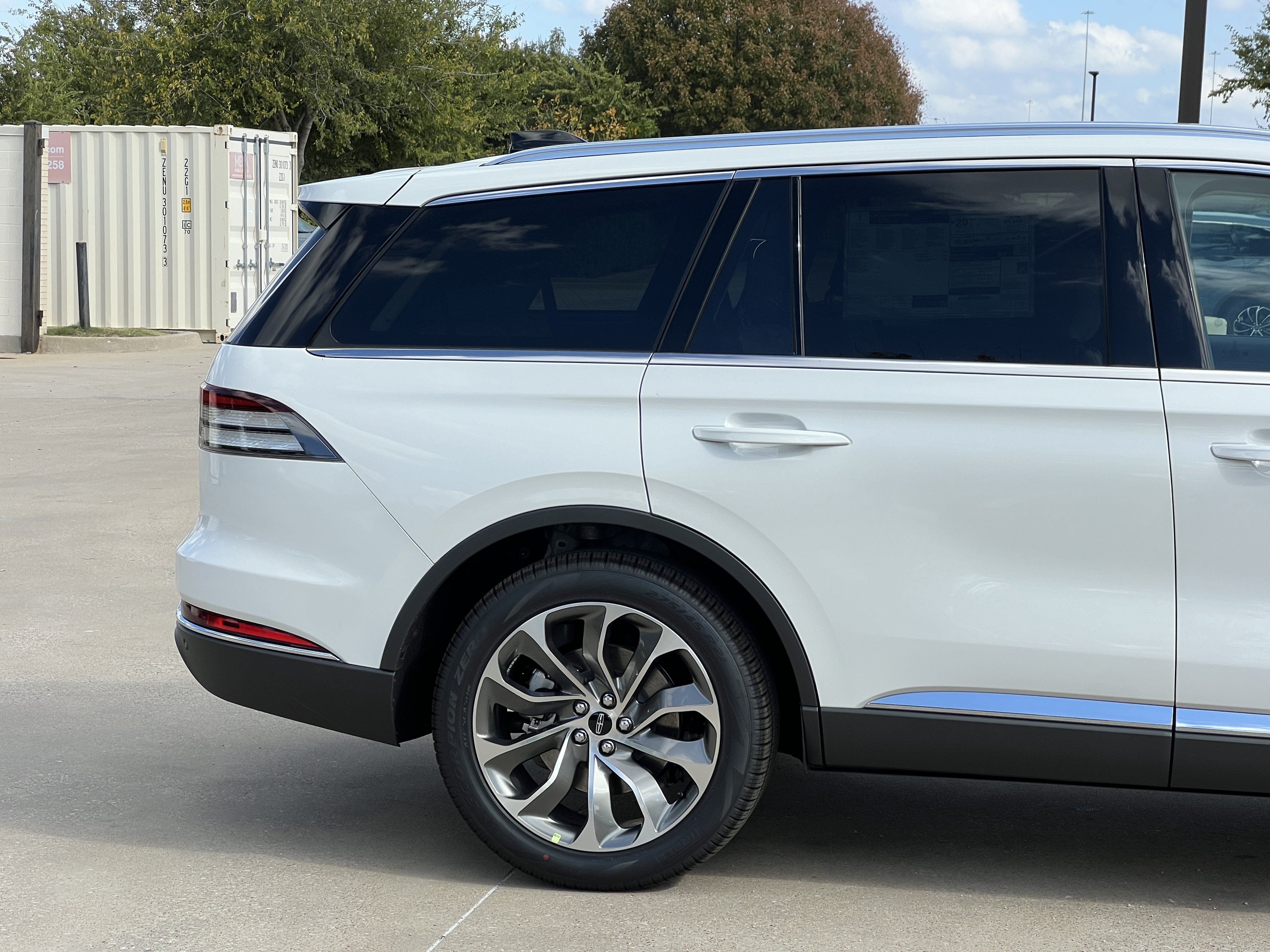 New 2027 Lincoln Aviator Reserve RWD image 11