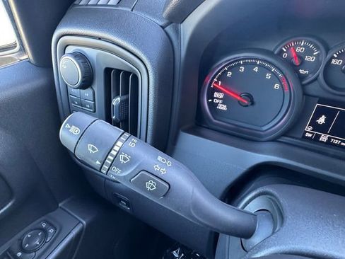 Used 2026 Chevrolet Silverado 1500 Custom Trail Boss AWD/4WD image 24