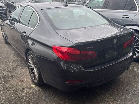 Used 2017 BMW 530i xDrive AWD/4WD image 5