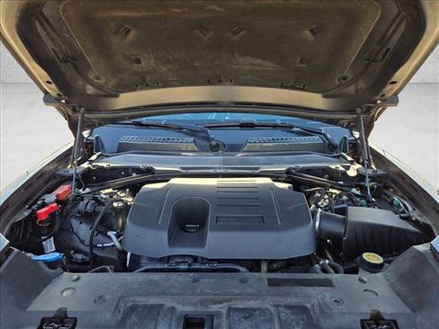 Certified 2023 Land Rover Defender 130 SE image 23