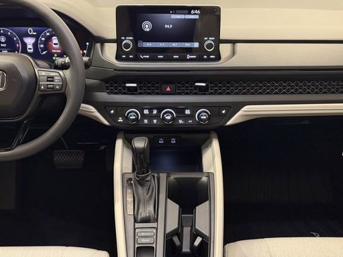 New 2025 Honda Accord SE image 10