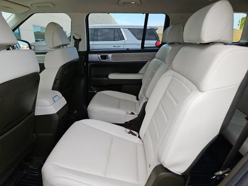Used 2024 Hyundai Santa Fe Calligraphy FWD image 14