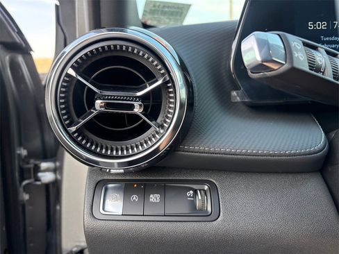 Used 2026 Chevrolet Equinox LT image 21