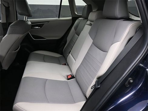 Used 2023 Toyota RAV4 Limited image 14