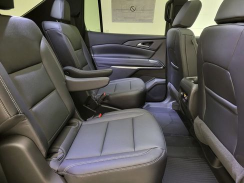 New 2026 Chevrolet Traverse LT w/ Sun and Wheel Package image 43