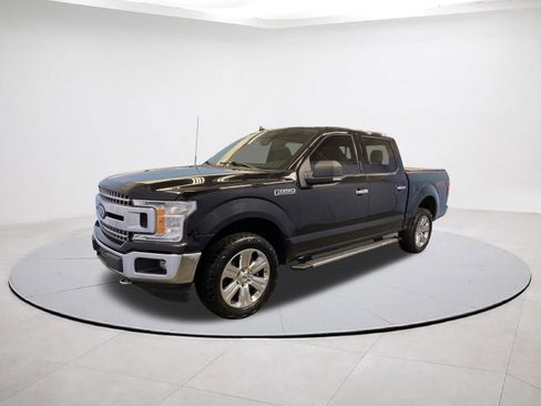 Used 2018 Ford F150 XLT w/ Equipment Group 302A Luxury image 3