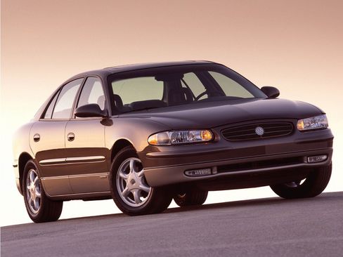 Used 2004 Buick Regal LS FWD image 1