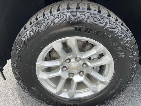 Certified 2024 Chevrolet Silverado 1500 W/T w/ WT Value Package image 8