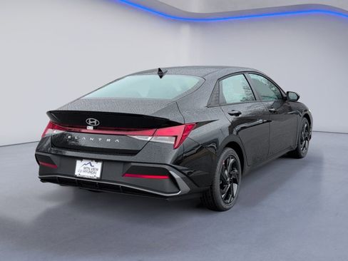 New 2026 Hyundai Elantra Sport FWD image 5