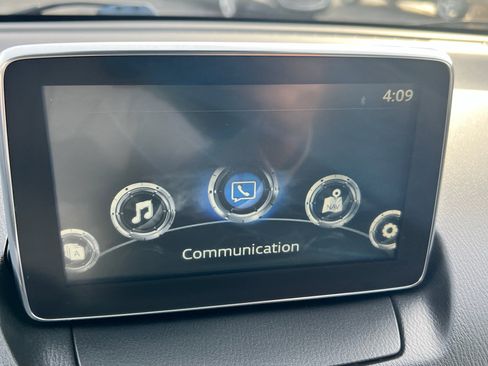 Used 2018 Toyota Yaris iA image 10