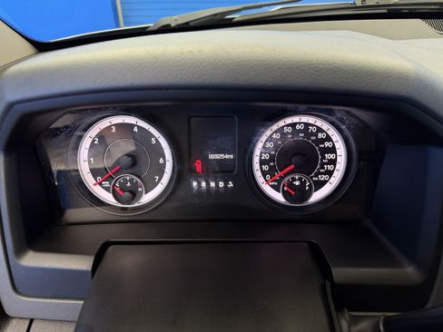 Used 2013 RAM 1500 Express RWD image 17