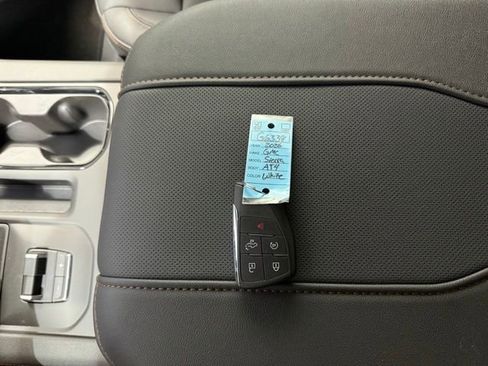 New 2026 GMC Sierra 1500 AT4 w/ Technology Package AWD/4WD image 25