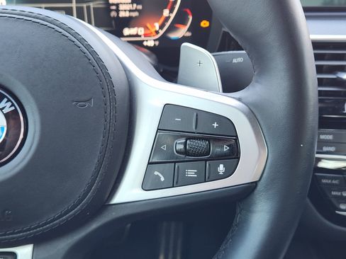 Used 2021 BMW M550i xDrive w/ Premium Package image 38