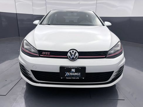 Used 2016 Volkswagen GTI Autobahn w/ Lighting Package (SEL) FWD image 2