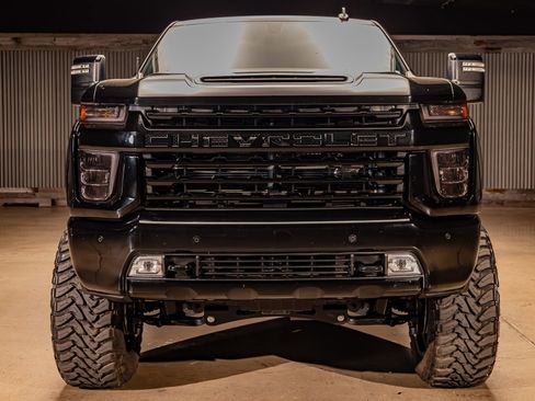 Used 2021 Chevrolet Silverado 2500 LTZ w/ LTZ Plus Package image 2