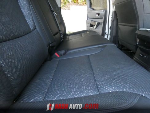 Used 2024 Toyota Tundra Limited AWD/4WD image 38