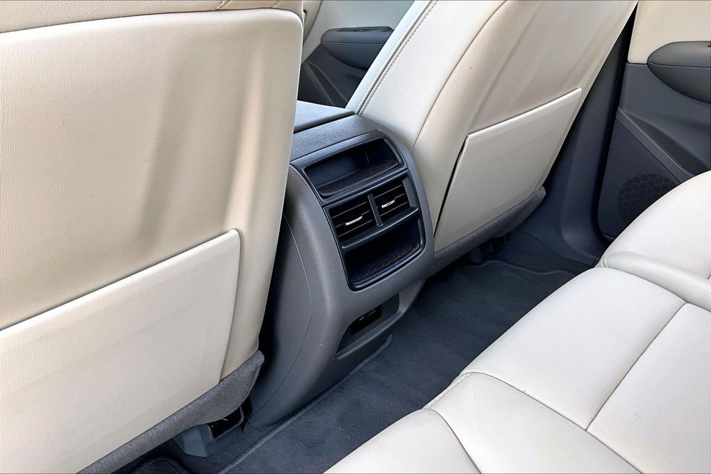 Used 2022 Cadillac XT5 Premium Luxury FWD image 24