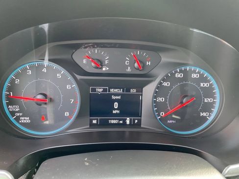 Used 2020 Chevrolet Malibu LT FWD image 19
