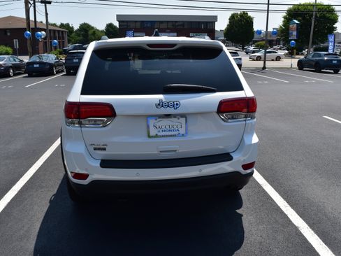 Used 2020 Jeep Grand Cherokee Laredo w/ Quick Order Package 2BN North AWD/4WD image 7