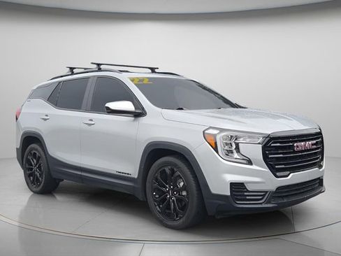 Used 2022 GMC Terrain SLE w/ Driver Convenience Package FWD image 8