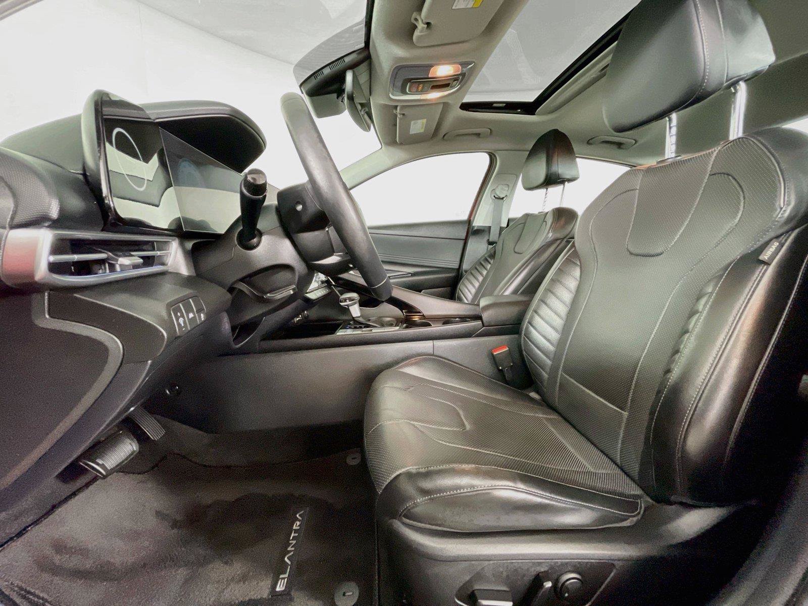 Used 2023 Hyundai Elantra Limited FWD image 25