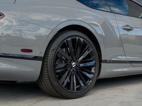 Used 2022 Bentley Continental GT Speed image 40