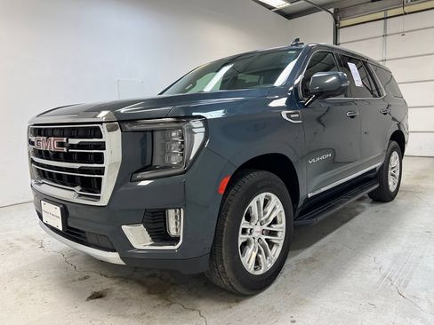 Used 2021 GMC Yukon SLT w/ SLT Luxury Package AWD/4WD image 12