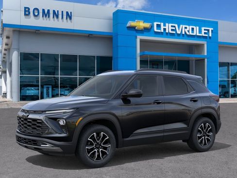 New 2026 Chevrolet TrailBlazer ACTIV w/ Convenience Package FWD image 3