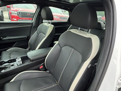 Used 2025 Kia K5 GT-Line w/ GT-Line Premium Package FWD image 17