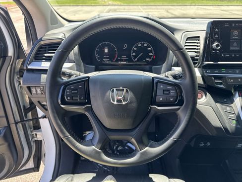 Used 2025 Honda Odyssey EX-L image 18