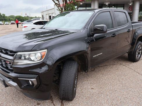 Used 2021 Chevrolet Colorado Z71 w/ Safety Package AWD/4WD image 7