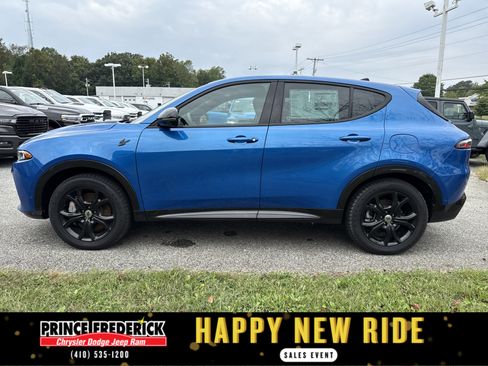 New 2024 Dodge Hornet R/T Plus w/ Tech Pack Plus w/o Parking image 6