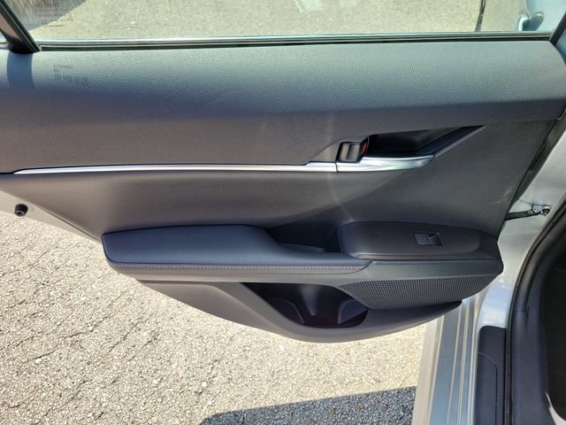 Used 2024 Toyota Camry XSE FWD image 10