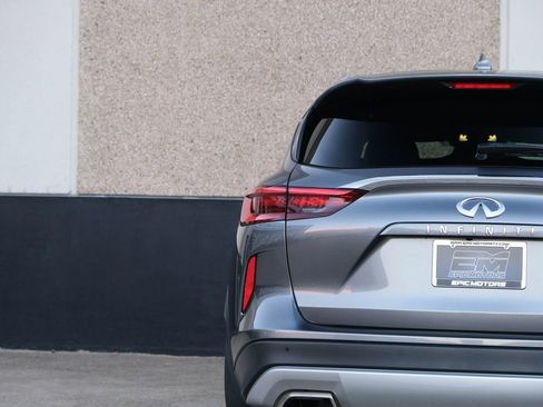 Used 2022 INFINITI QX50 Sensory image 17
