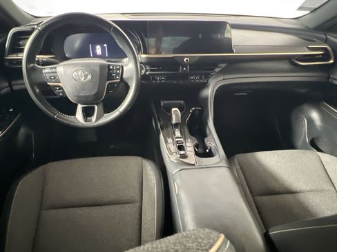 Used 2024 Toyota Crown AWD/4WD image 29