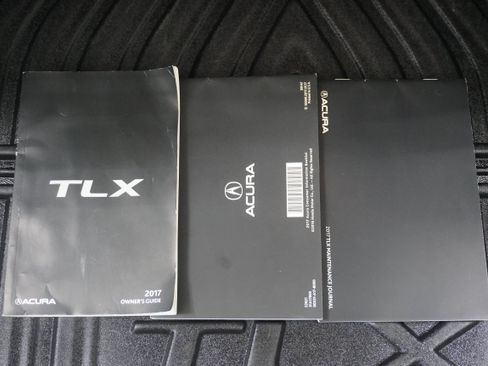 Used 2017 Acura TLX V6 w/ Technology Package FWD image 28