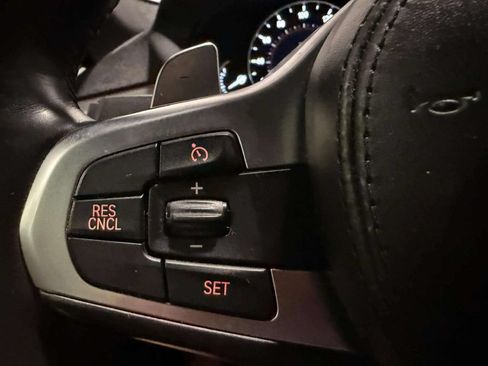 Used 2019 BMW 530i xDrive AWD/4WD image 40